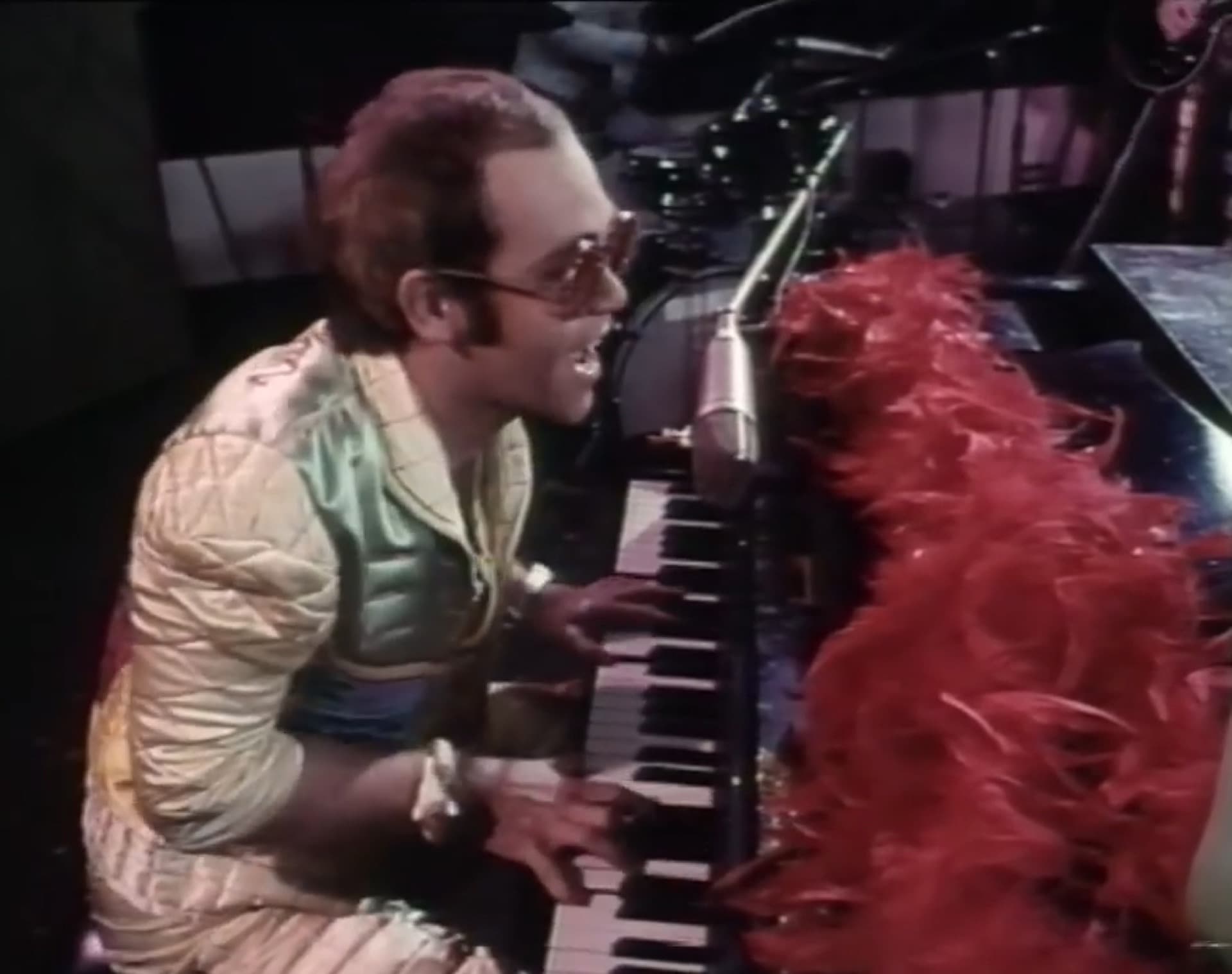 Step Into Christmas - Elton John